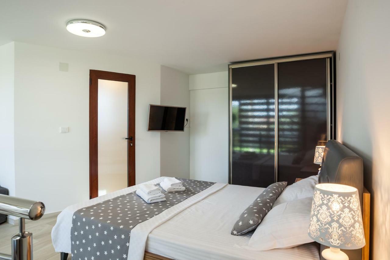 Apartments Davor بار المظهر الخارجي الصورة