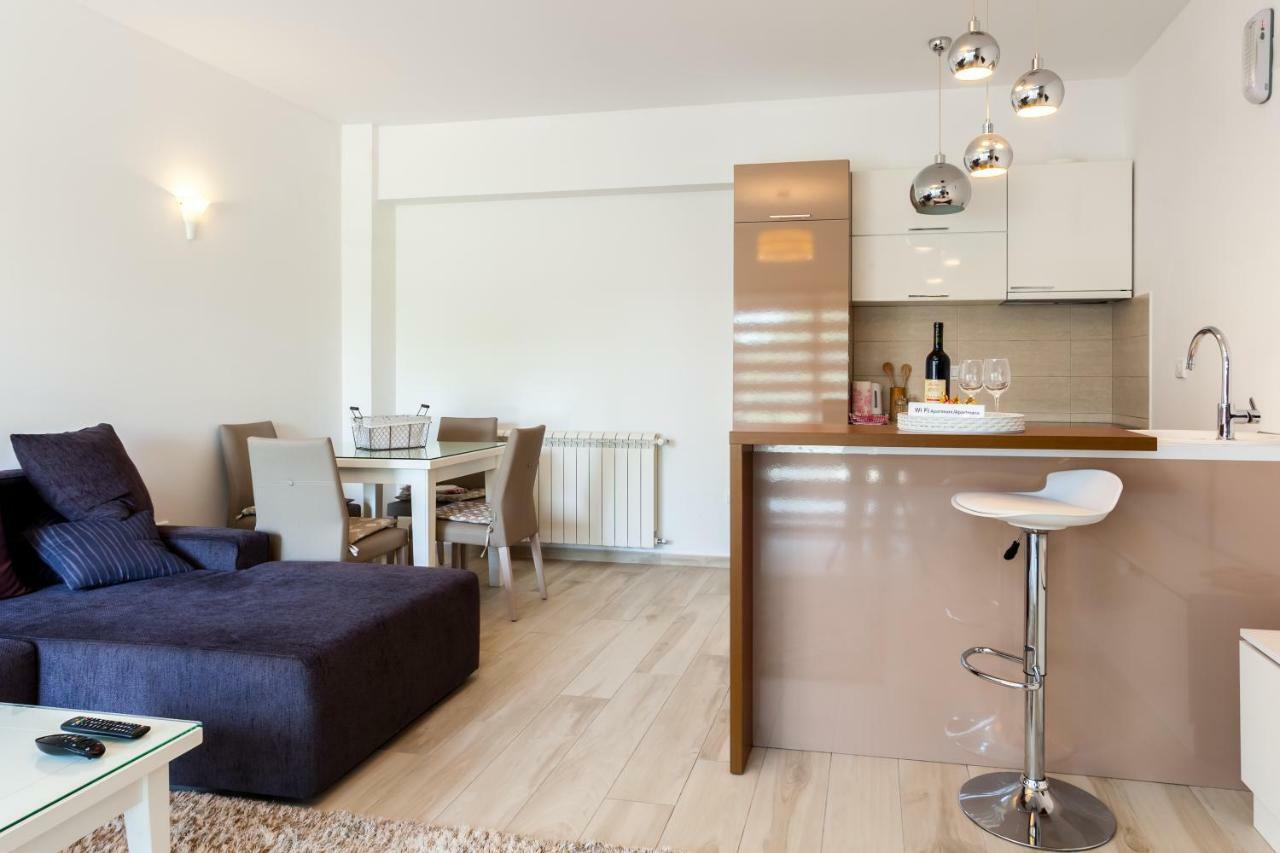 Apartments Davor بار المظهر الخارجي الصورة